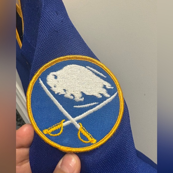 Vintage Buffalo Sabers CCM Jersey - Picture 5 of 9